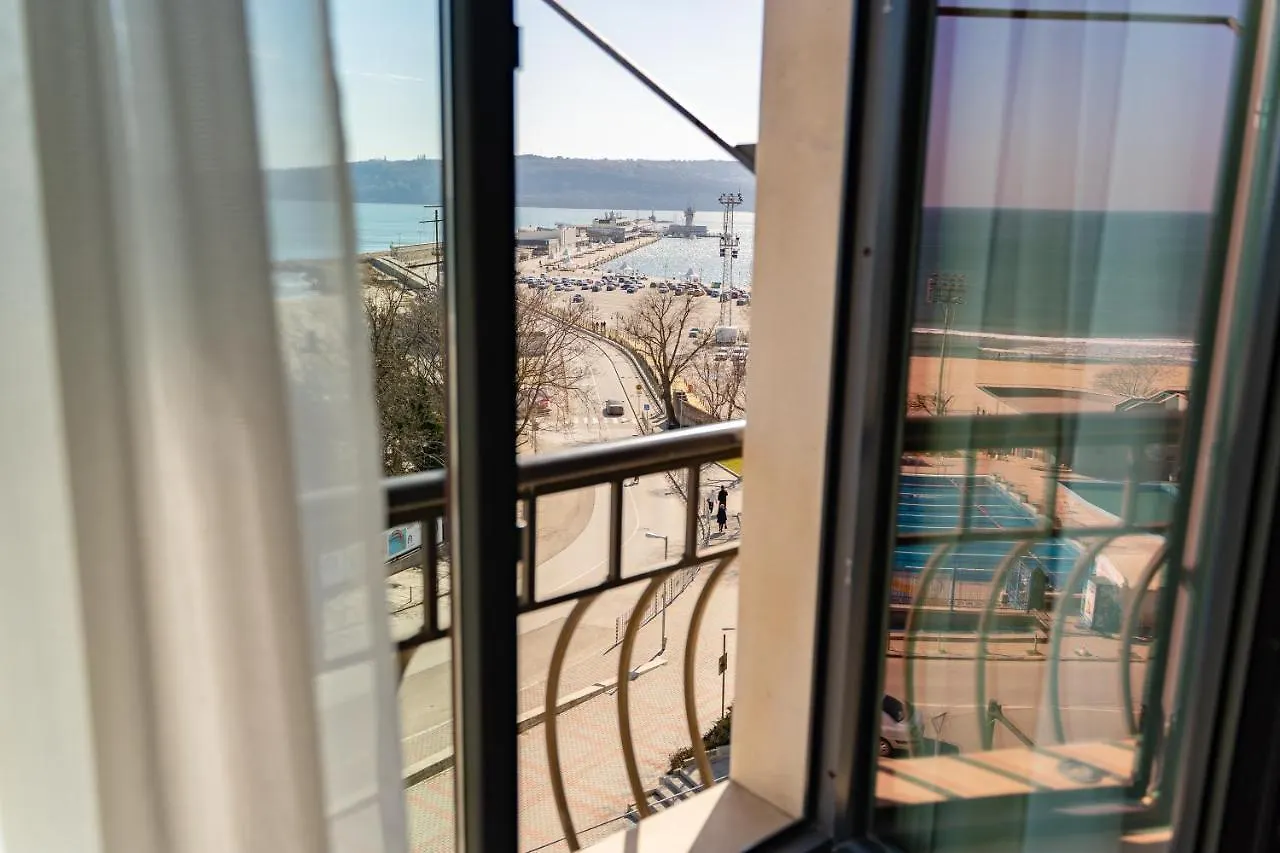 Panorama Hotel - Free Ev Charging Station Varna